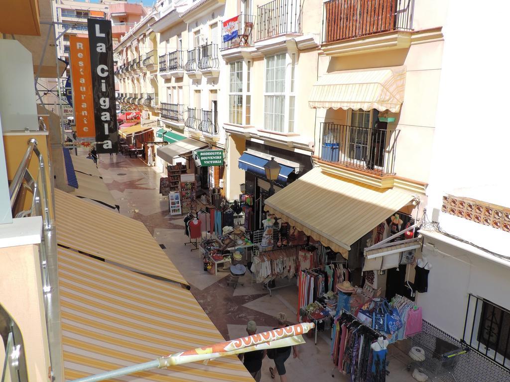 Apartamentos Dona Lucia Torremolinos Rum bild